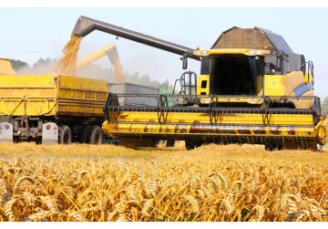 Oficial ceh din agricultură: Politica agricolă europeană ar trebui desfiinţată