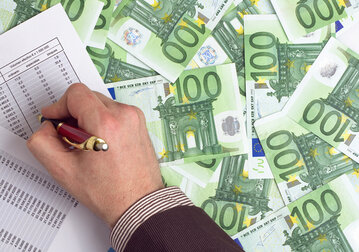 Raport: Europa Centrală se îndreaptă către majorări de dobânzi
