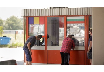 Bulgaria are o datorie externă de 10 ori mai mică decât a României. Ce PIB-uri au cele două țări