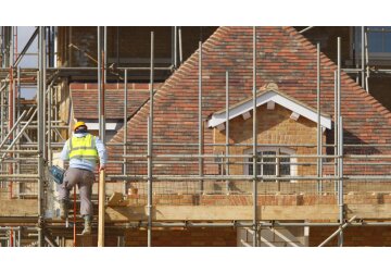 Housebuilding falls sharply as mortgage rates rise