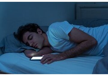 Изучена роль нездоровой пищи в нарушении сна