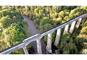 Unde se află cel mai înalt canal navigabil din lume. Construcția spectaculoasă traversează două țări europene