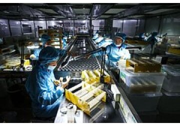 США посоветовали Китаю производить меньше товаров