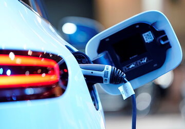 Немецкий автогигант вложит миллиарды евро в отказ от традиционных машин