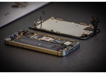 Xiaomi вслед за Apple позволит ремонтировать смартфоны дома