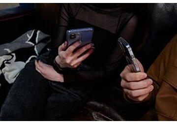 Перечислены самые бесполезные функции смартфона