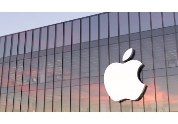 Apple a devenit a treia companie din istorie care valorează mai mult de 4 trilioane de dolari