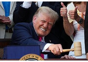 Трамп определился с пошлинами для Ирака