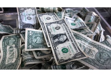US inflation falls but still higher than expected