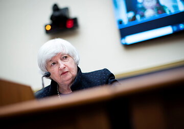 Минфин США призвал американские власти вновь повысить потолок госдолга страны