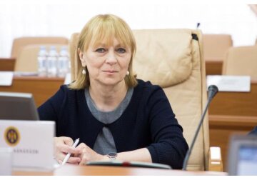 În 2023, asigurarea medicală obligatory îu sumă fixă va crește de 3,1 ori – până la 12.636 de lei, dar în primele 3 luni ale anului va putea fi achiziționată la un preț redus. 