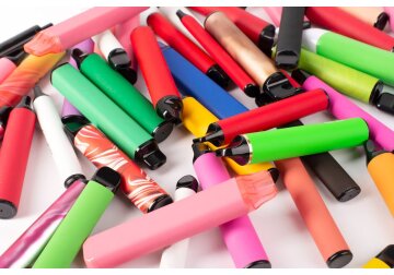 Valoarea pieței ilegale a țigărilor electronice din Europa a ajuns la 6,6 miliarde de euro și este în continuă creștere