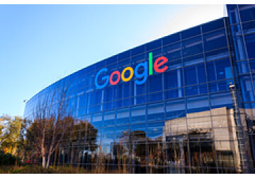Google уволил обнаружившего у нейросети сознание сотрудника