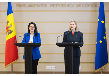 Copiii cu dizabilități vor beneficia de o plată anuală de trei mii de lei  