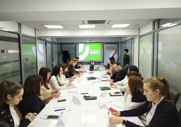 Vrei un job în care să te dezvolți continuu? La Mobiasbanca - OTP Group găsești un Centru de Formare și diverse programe pentru dezvoltarea carierei