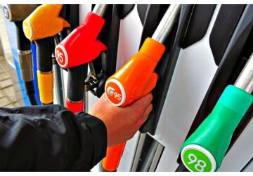 Gasoline and diesel fuel continue to fall in price in Moldova amid falling Platts - ANRE quotations.