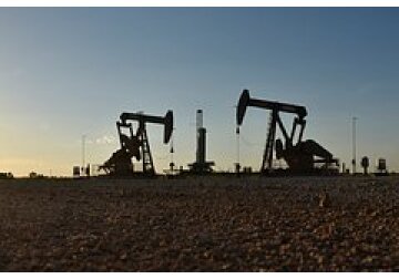 Создатель потолка цен на нефть предложил сделать его агрессивнее