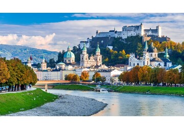Un oraș din Europa va interzice vara accesul turiștilor cu mașina în centrul istoric. Măsura vizează reducerea aglomerației