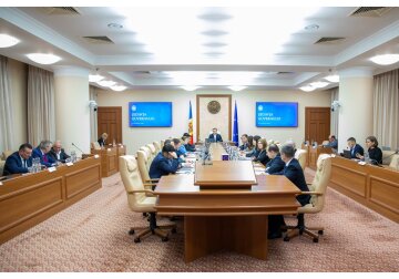 Legislația și practicile naționale privind colectarea și tratarea apelor uzate vor fi armonizate cu standardele UE
