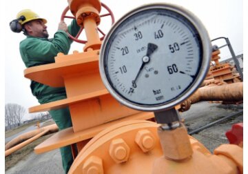 Ungaria caută să-şi diversifice producţia de gaze şi petrol, ajungând până în Azerbaidjan şi la 2.000 de metri sub Budapesta, dar nu renunţă la gazele ruseşti