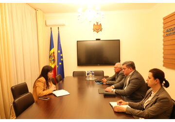 Ministerul Finanțelor și sindicatele discută despre majorarea salariului minim în Moldova și revizuirea regimului impozitului pe venit pentru persoanele fizice