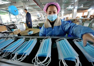China a vândut 30 de măşti pentru fiecare persoană din lume în 2020. Câştigurile ajung la 53 de miliarde de dolari