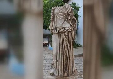 Найдена древняя статуя женщины возрастом около двух тысяч лет