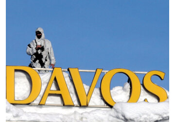 Criza costurilor de trai, cel mai mare risc pentru elitele de la Davos