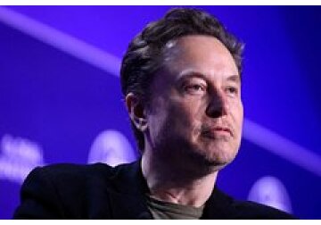 Илон Маск допустил возможность создания смартфона