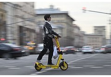 Названа главная опасность электросамокатов