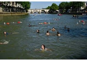 What&#039;s the problem with swimming in the Seine?