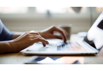 Internet providers urged to offer &#039;social tariffs&#039; to cut bills for lower-income households