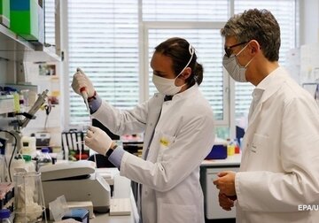 В Канаде испытывают первую растительную COVID-вакцину