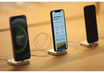 Дорогие и дешевые смартфоны сравнили