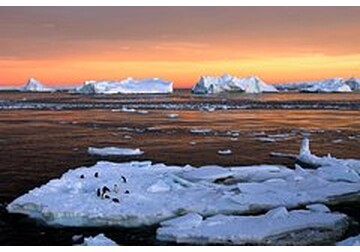 Названы страдающие от чрезмерного туризма популярные места мира