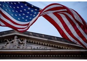Последствия рекордного увеличения госдолга США для мировой экономики оценили