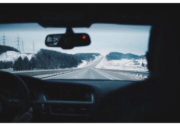 Citizens who decide to return to Moldova from abroad will be able to import a personal car with a service life of up to 9 years without paying a fee.