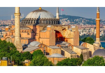 Turcia a înregistrat venituri din turism de 54,9 miliarde de euro într-un singur an. Cei mai mulți turiști sunt ruși