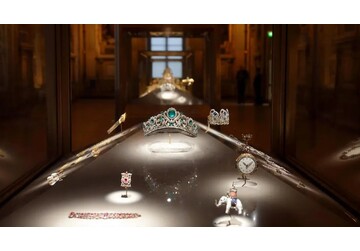 Noi detalii din ancheta jafului spectaculos de la Luvru: Cât costă bijuteriile furate. Întrebarea la care procuroarea nu poate să răspundă „prin da sau nu”