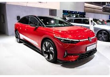 Tesla a pierdut luna trecută poziția de lider la mașini electrice în Europa. Cum arată topul celor mai vândute modele auto