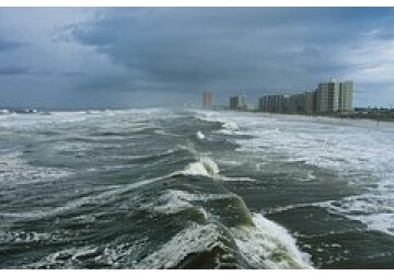 Тропические циклоны связали с изменениями погоды