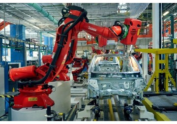 Tarifele lui Trump amenință, inclusiv în România, zeci de mii de locuri de muncă la producătorii de componente auto