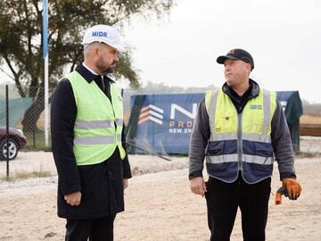 The new road bridge across the Prut River, which is being built near Ungheni, is scheduled to be commissioned by the end of 2026