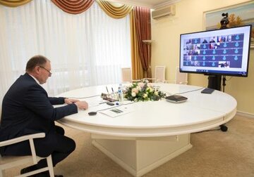 Comisia Națională pentru Situații Excepționale a păstrat regimul actual de restricții privind activitățile unităților de alimentație publice, unitățile comerciale și cultele religioase.