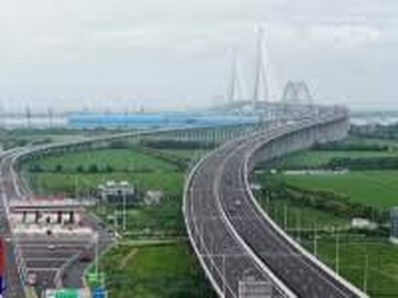 China a inaugurat cel mai mare pod suspendat din lume, după un proiect inovator. Are cale ferată, autostradă și șosea