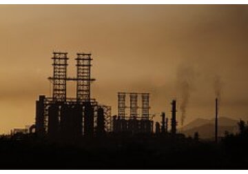 Цены на нефть упали после ослабления санкций США против Венесуэлы