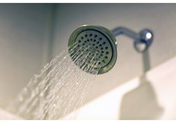 Биолог предупредила о скрытой опасности в лейке душа