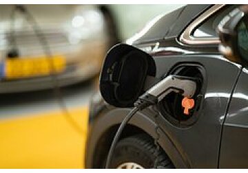 Зарядку электрокара сократили до пяти минут