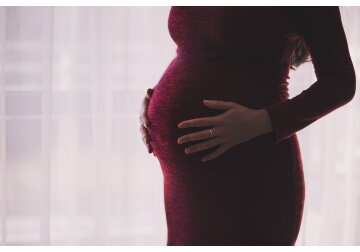 Starting March 1, 2023, pregnant women on prenatal leave will be able to work while receiving both salary and maternity allowance.