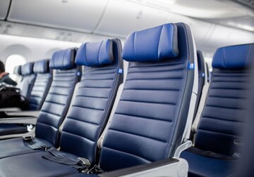 Pregătiţi-vă pentru cele mai ieftine bilete de avion din viaţa voastră: Companiile aeriene vor lansa tarife chiar şi de 9,99 euro pentru a-i convinge pe oameni să zboare din nou